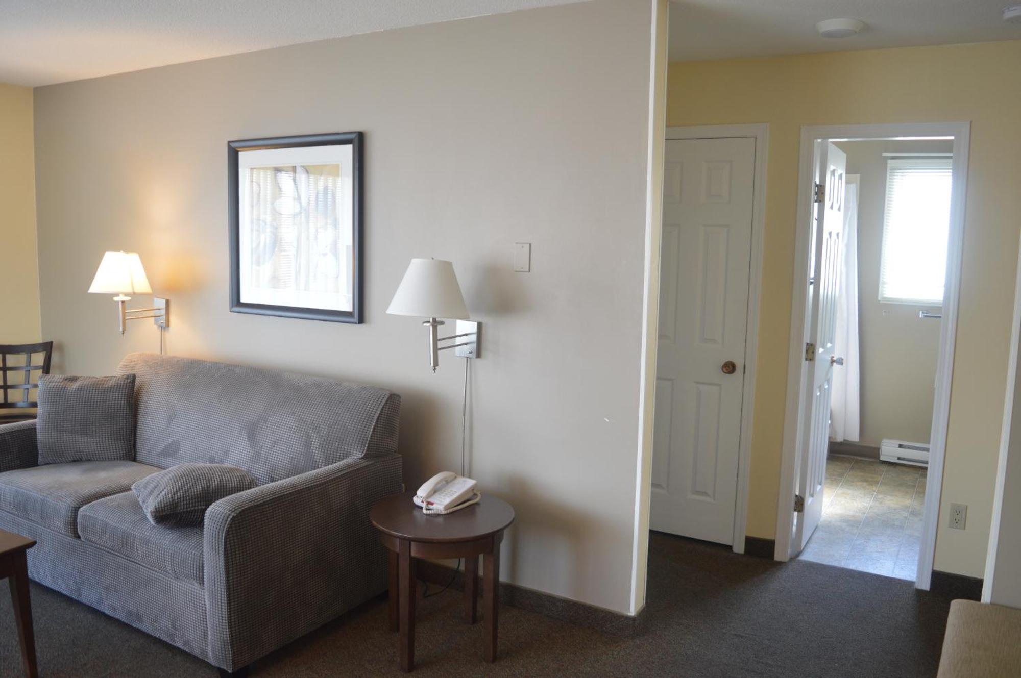 Siesta Suites Kelowna Zewnętrze zdjęcie