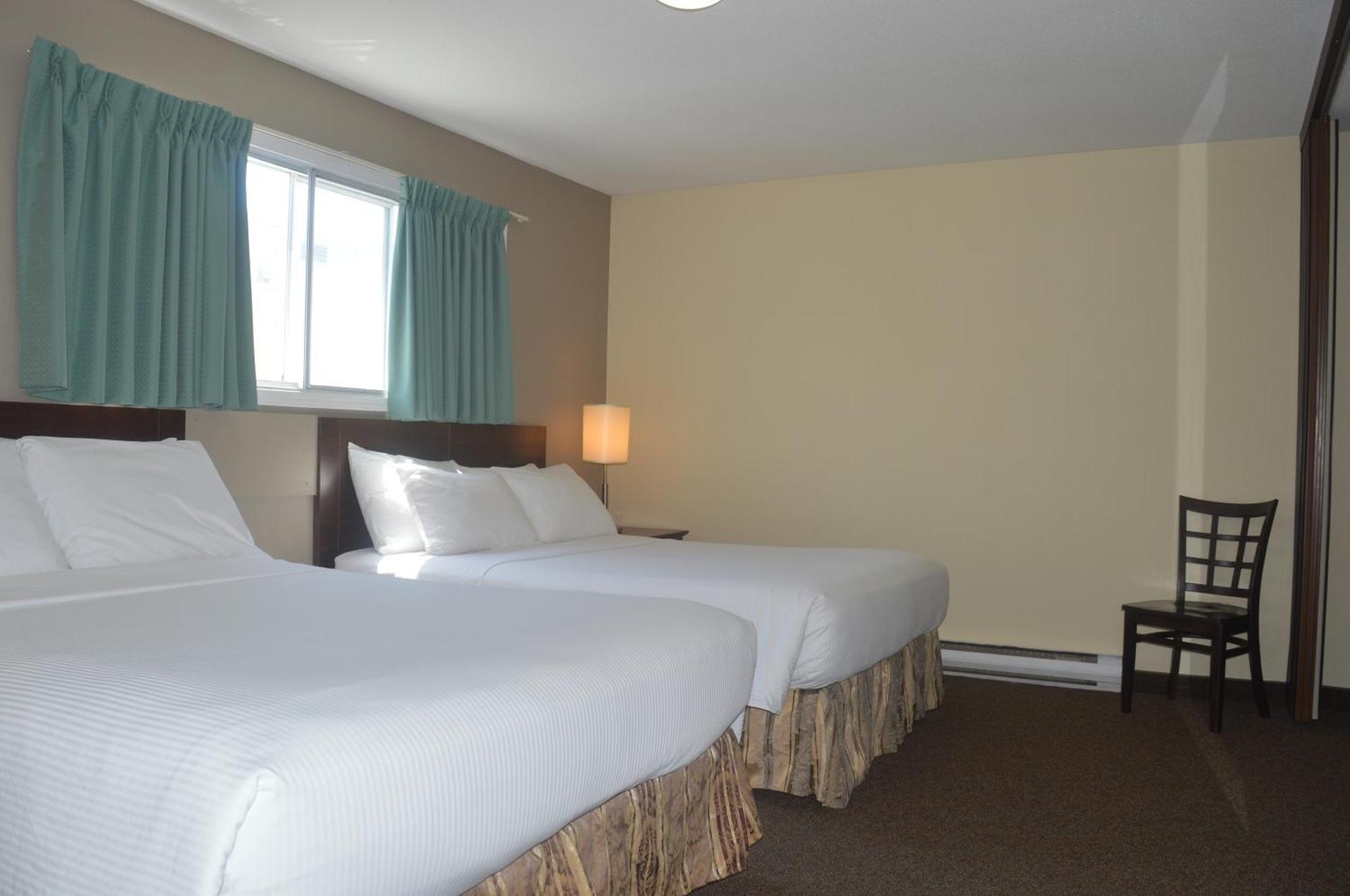 Siesta Suites Kelowna Zewnętrze zdjęcie