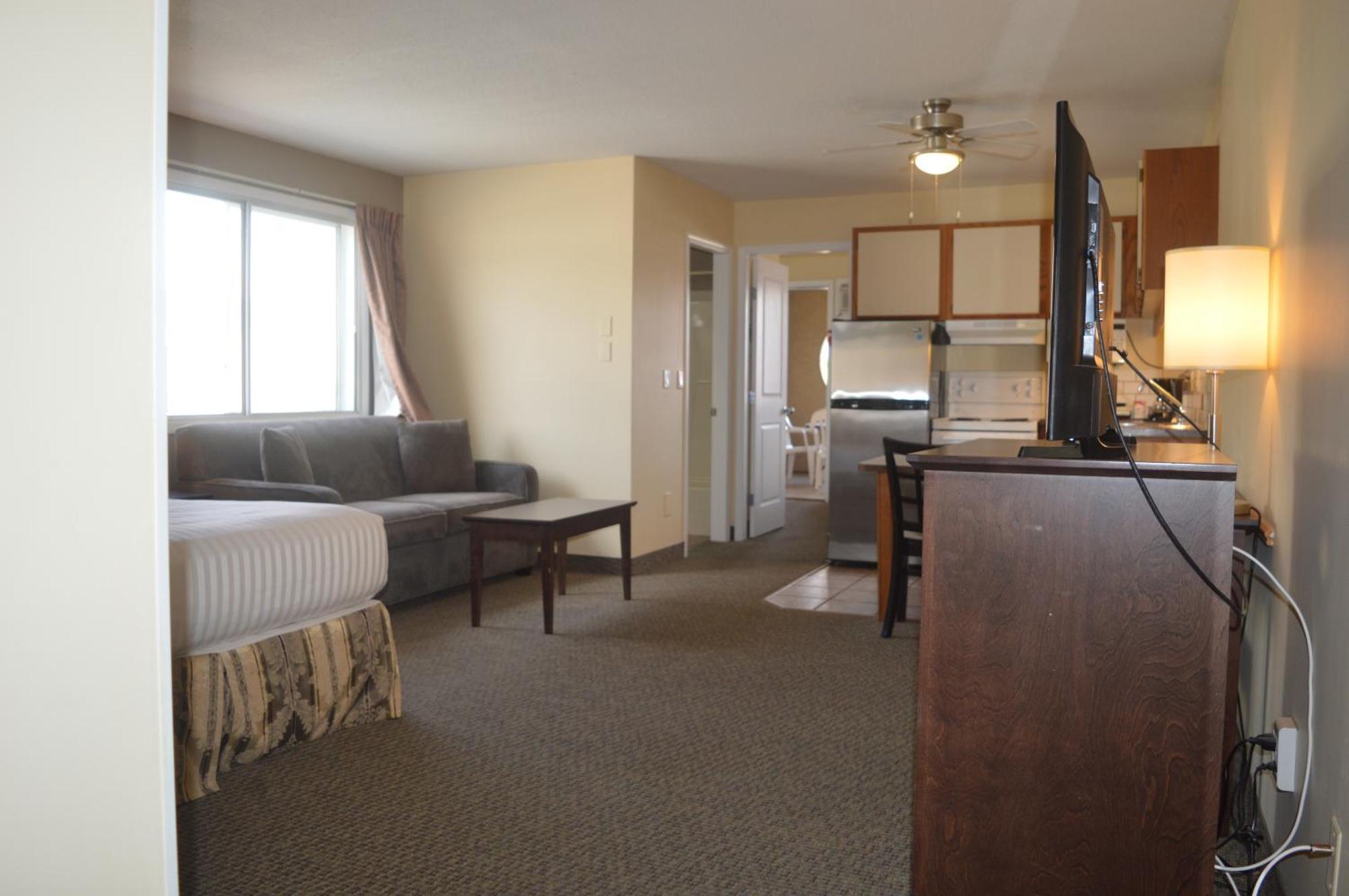 Siesta Suites Kelowna Zewnętrze zdjęcie