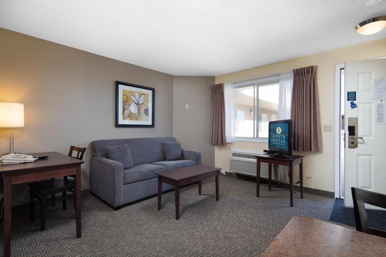 Siesta Suites Kelowna Zewnętrze zdjęcie