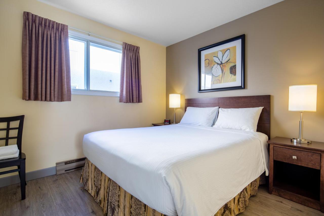 Siesta Suites Kelowna Zewnętrze zdjęcie